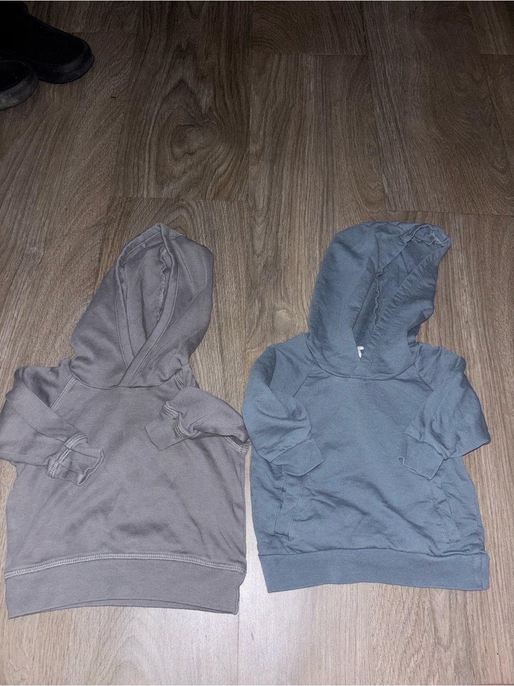 A Hooded Pullover Sweatshirt - Gray & Blue